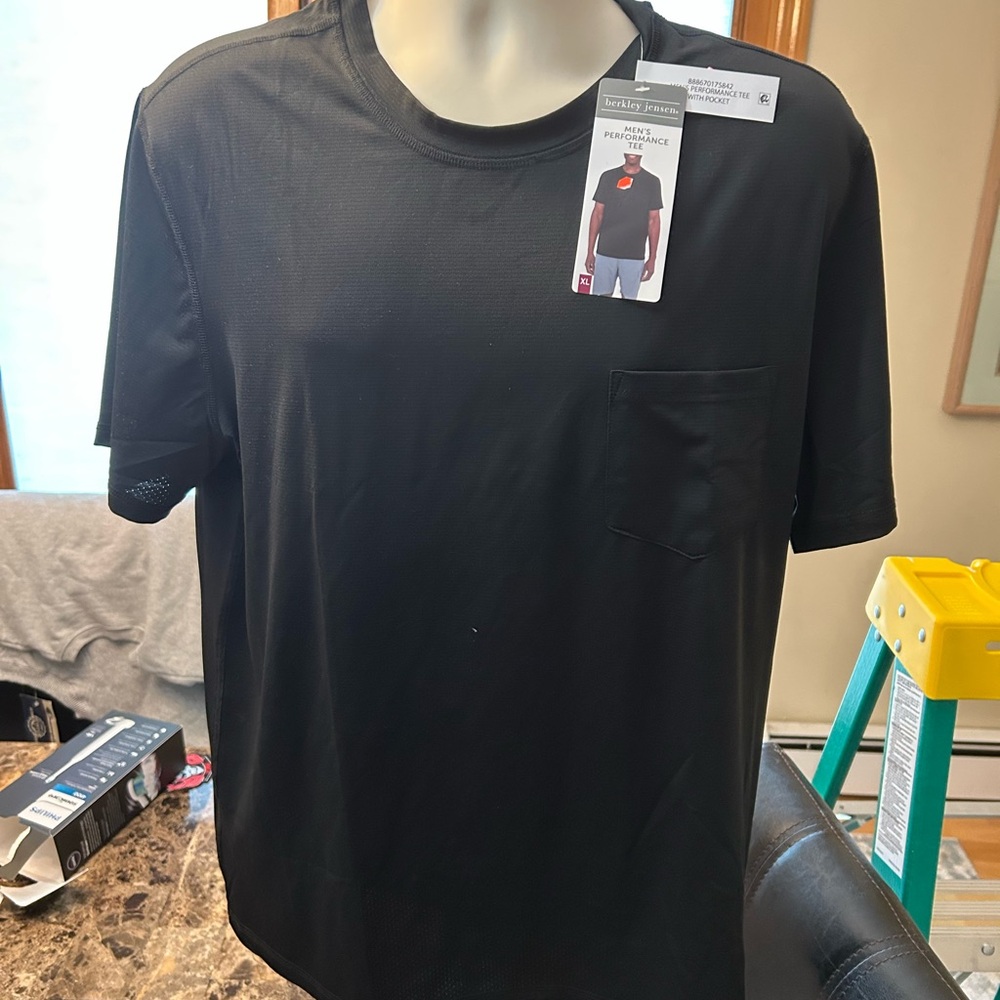 Essentials Black Short Sleeve Crew Neck Tee